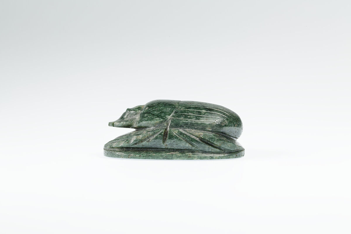 Uninscribed Heart Scarab, Serpentinite