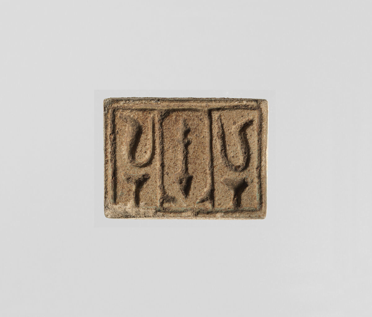 Seal plaque, Faience
