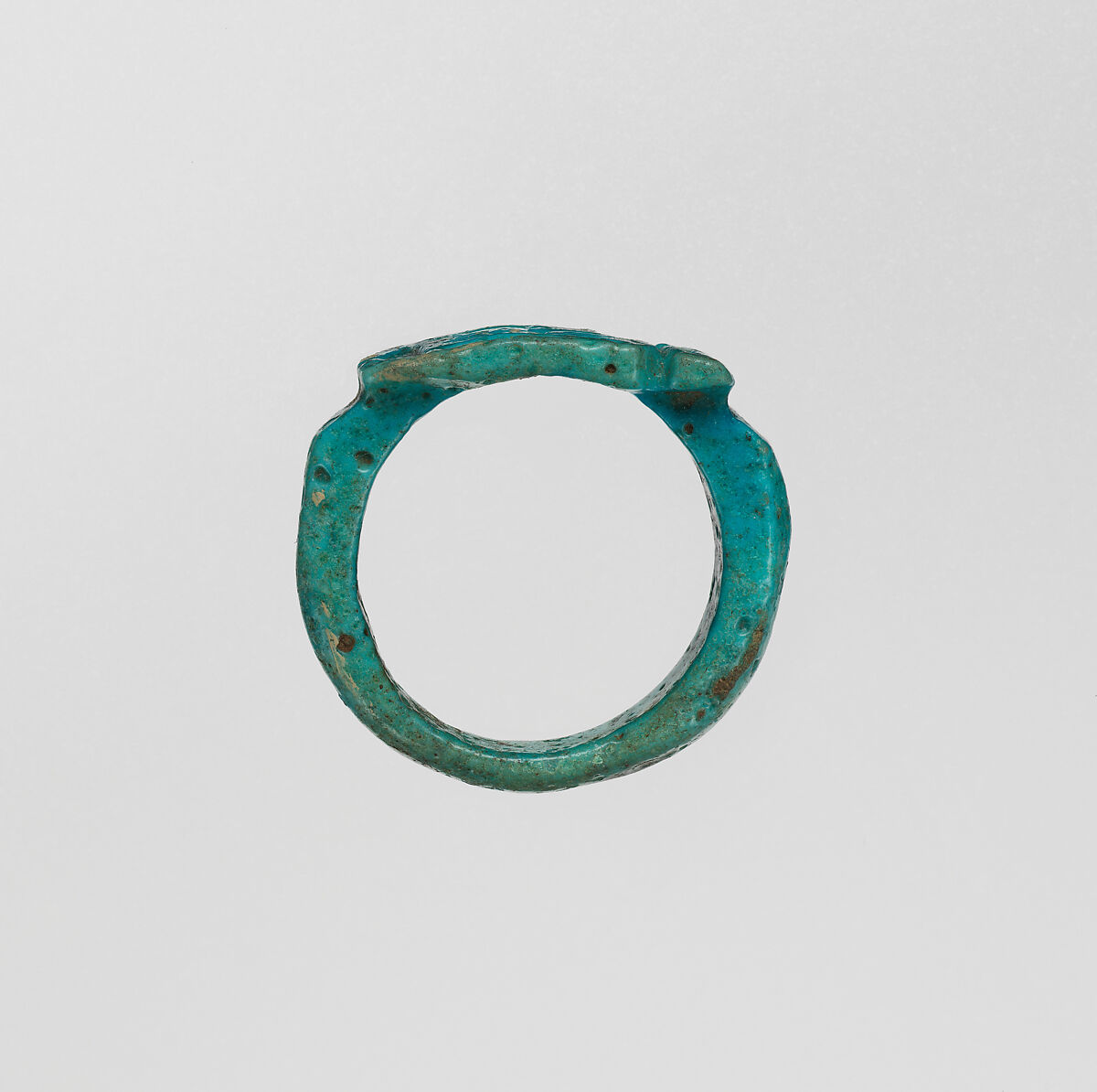 Signet ring, Blue faience