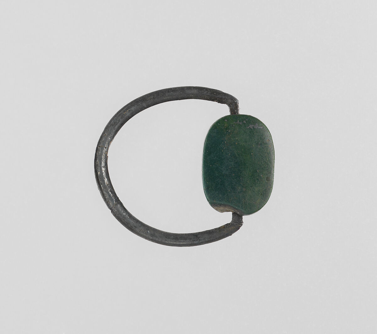 Signet ring, Green jasper plaque on silver ring