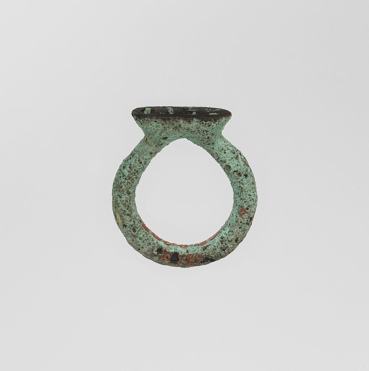 Ring, signet, Bronze or copper alloy