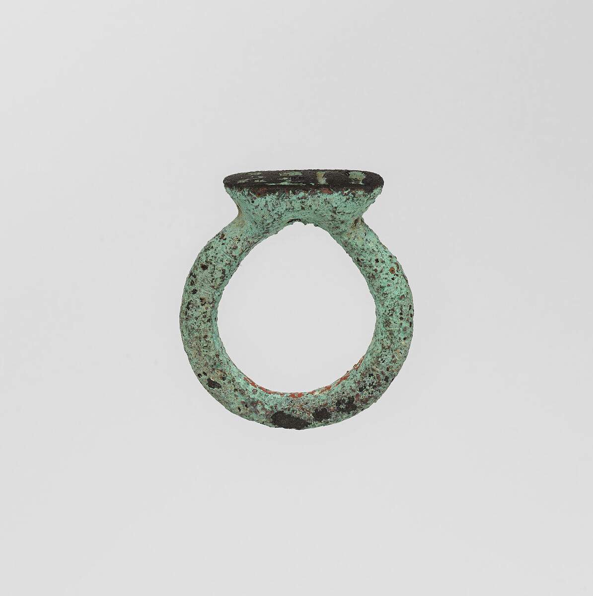 Ring, signet, Bronze or copper alloy