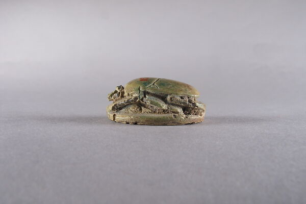 Scarab Inscribed with the Name Menkheperre (Thutmose III), Green glazed steatite