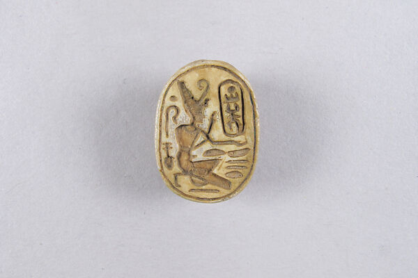 Scarab with a Kneeling Pharaoh and the Name Menkheperre (Thutmose III), Steatite 