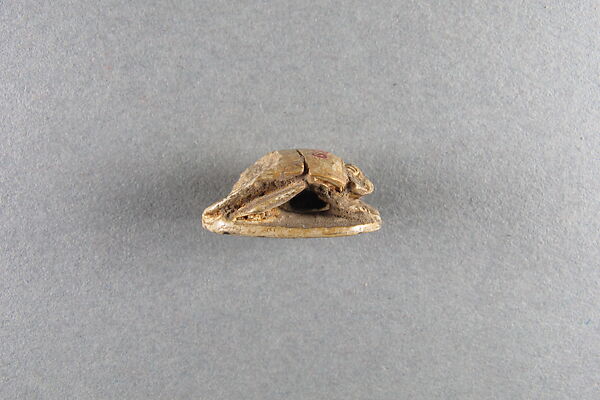 Scarab of Sheshonq I, Steatite, traces of green glaze