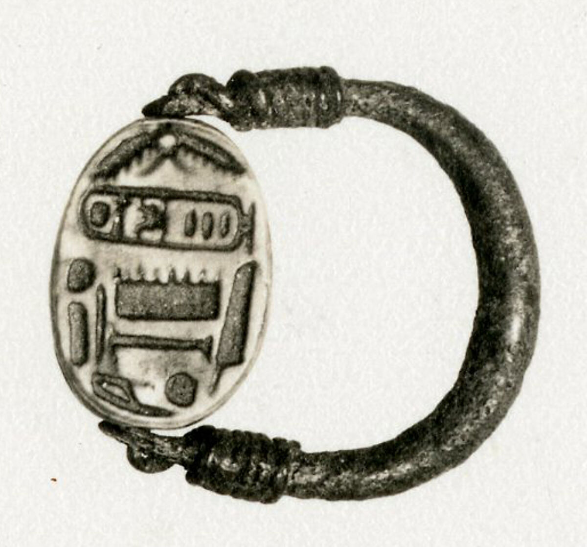 Ring, Amenhotep II, Bronze or copper alloy, steatite 