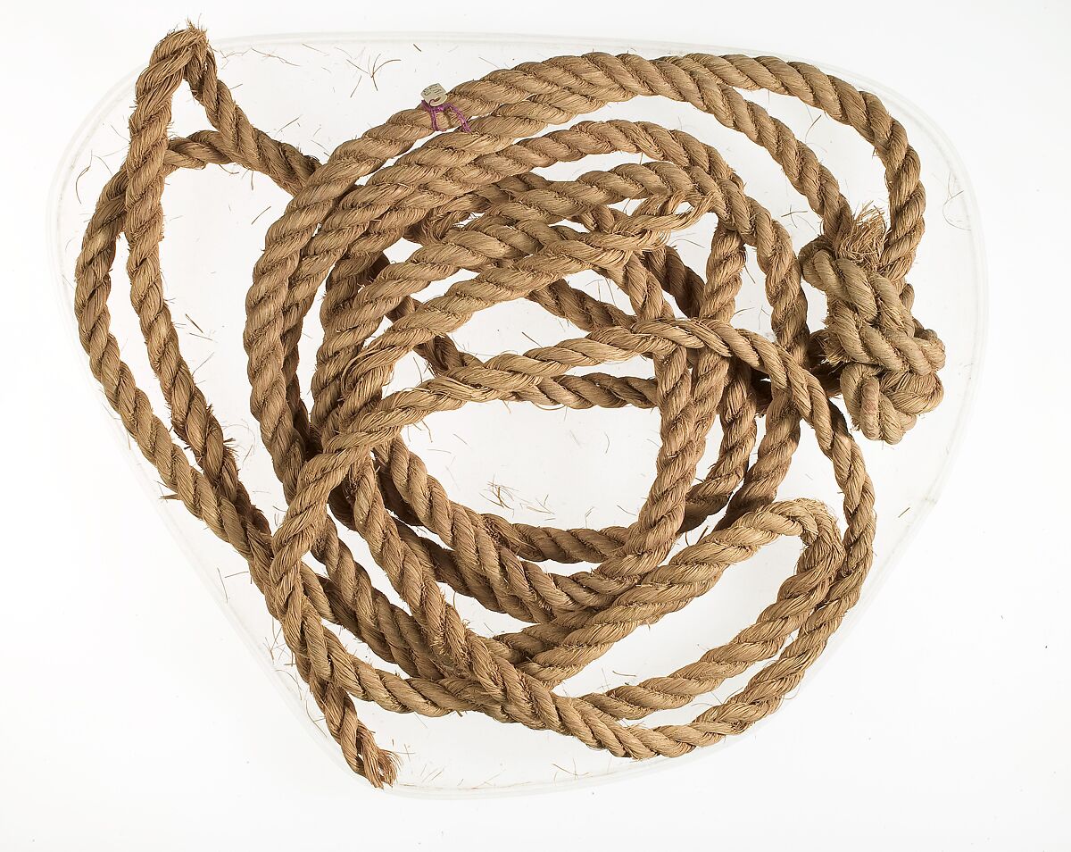 Rope, palm fiber ? 