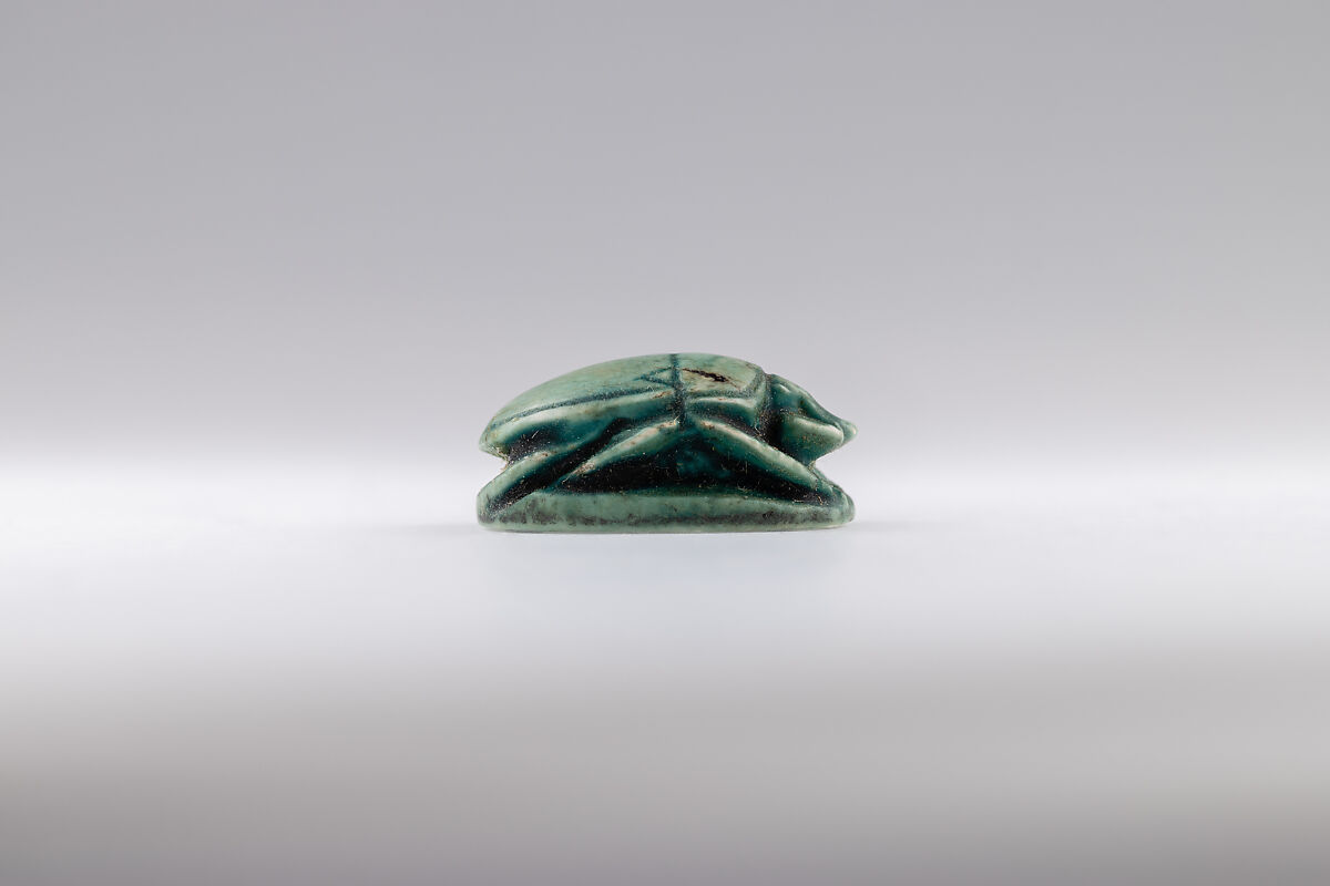 Scarab of Thutmose III, Glazed steatite