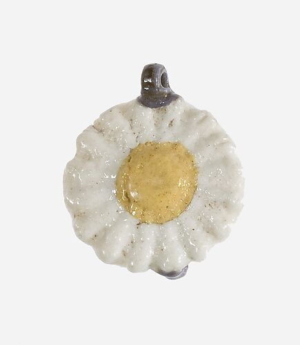 Bead in the Form of a daisy