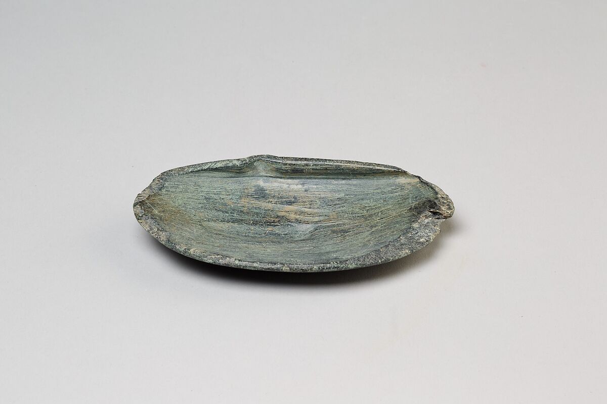 Scribe's paint dish, Basalt 