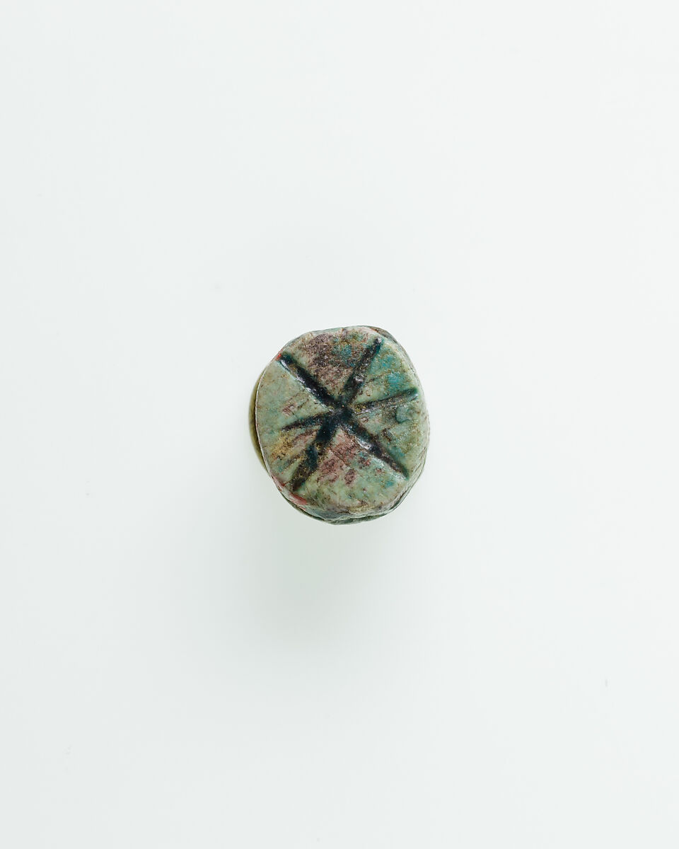 Scarab Decorated with Crossing Lines, Green glazed steatite 