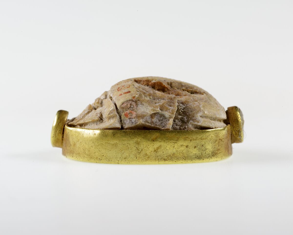 Mounted Scarab Incised with Nefer Sign in Scroll Border, Steatite, gold