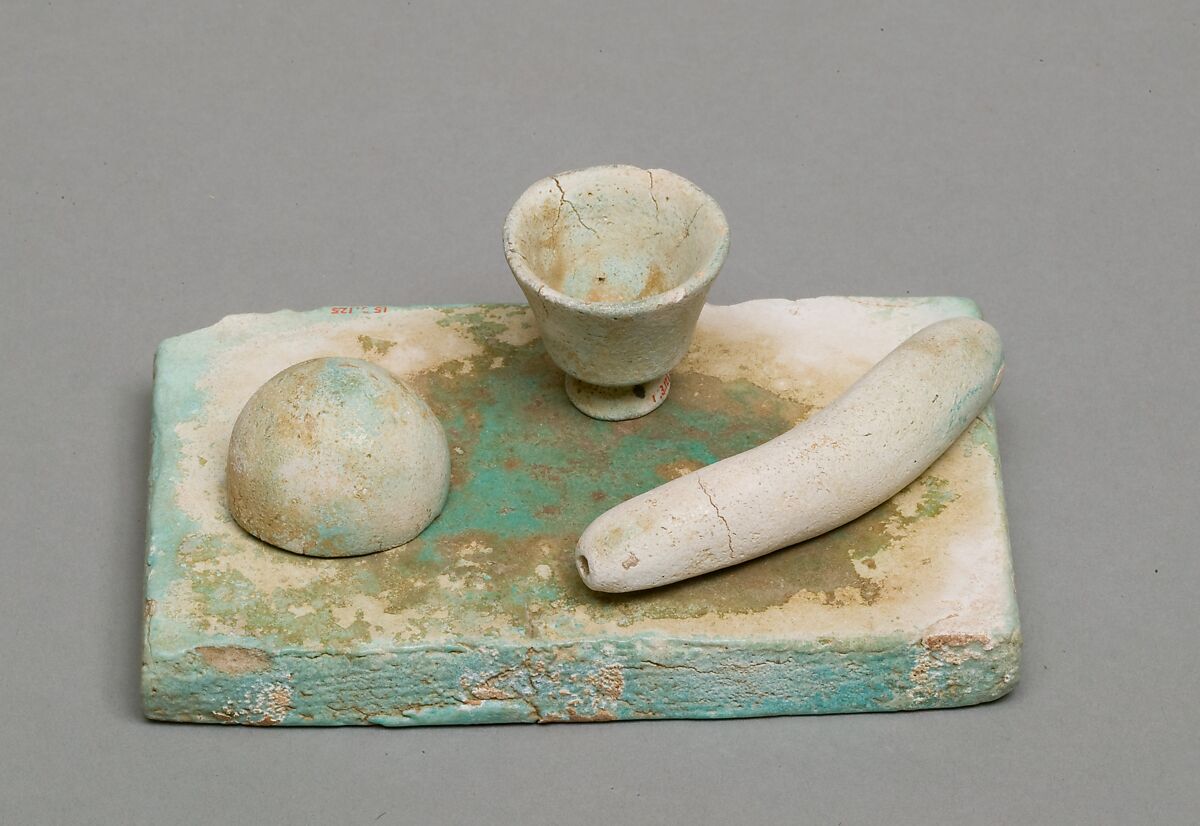 Model cup, Faience