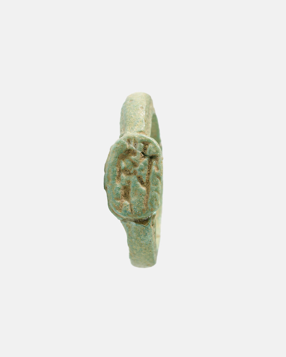 Ring, god figure, Faience 