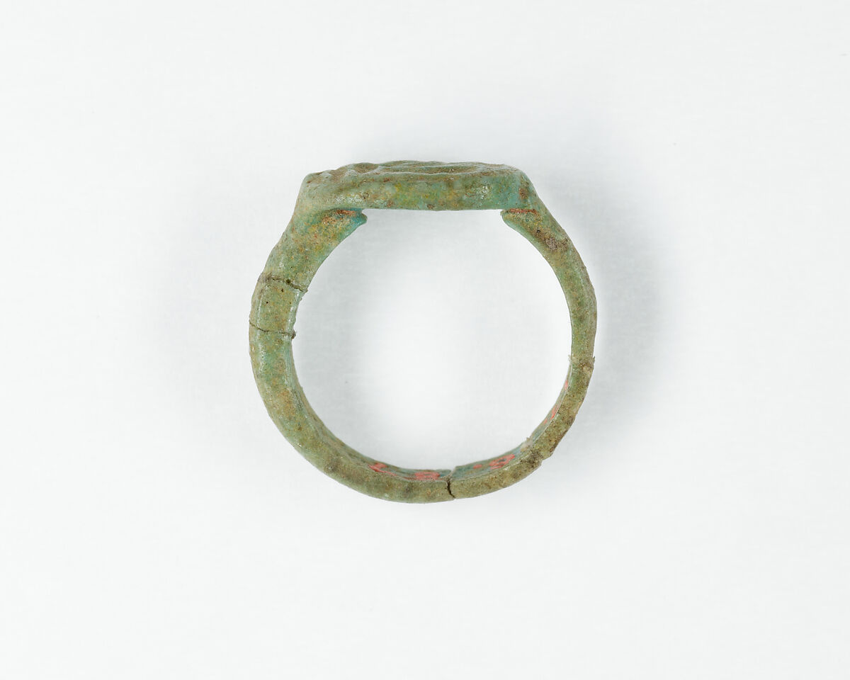 Ring, Faience