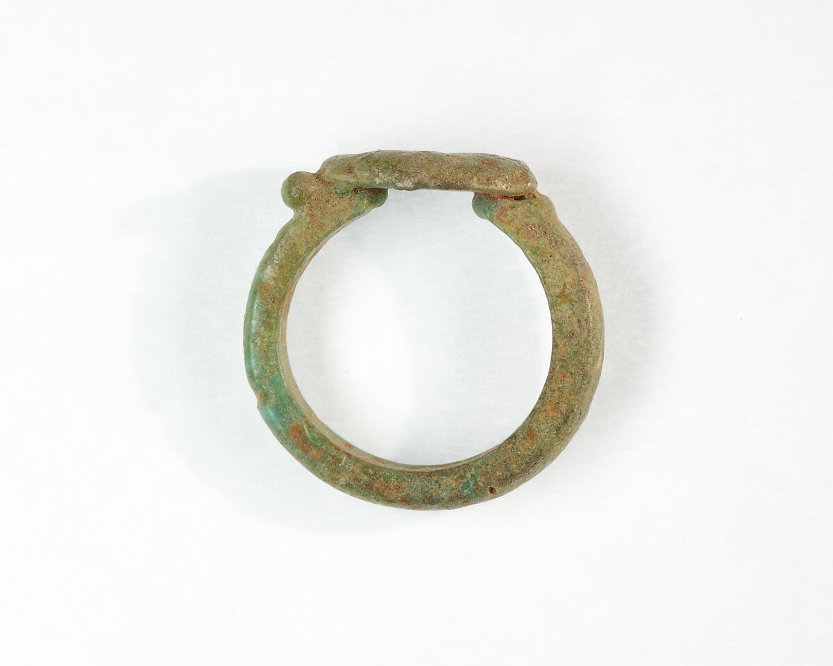Ring, seated ape, Faience