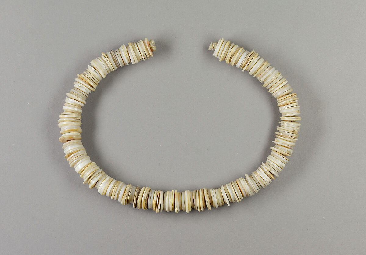 String of Disk Beads, Shell 