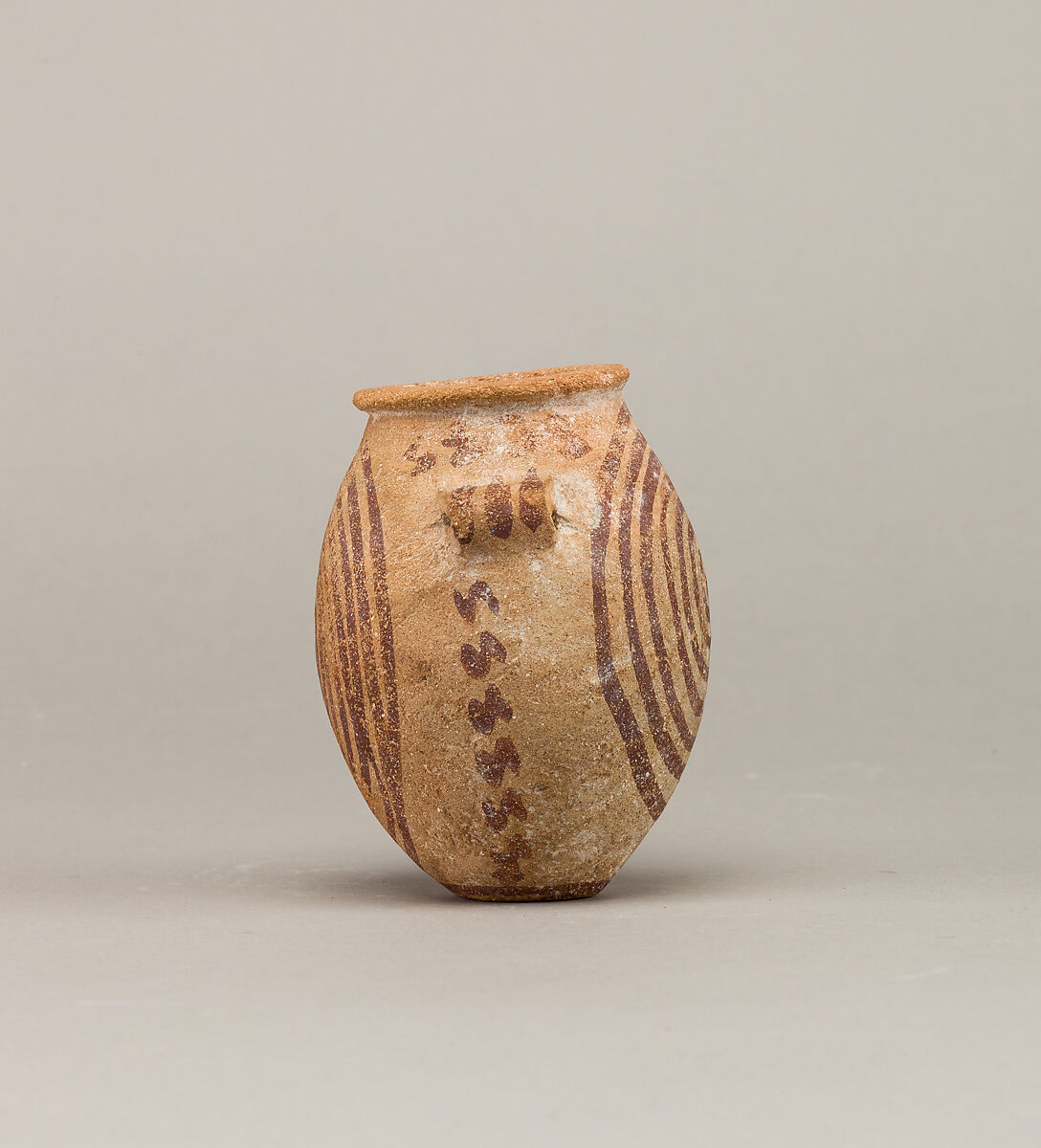Decorated ware jar depicting spirals, Pottery, paint