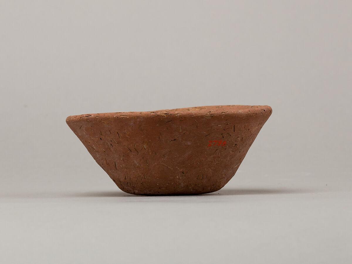 Rough ware bowl, Pottery