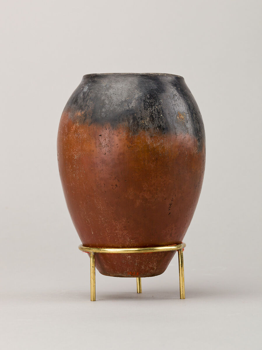 Black-topped red ware jar, Pottery 