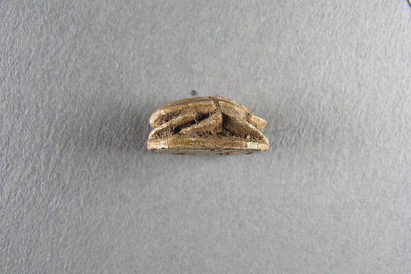 Scarab inscribed with the name of Khufu, Glazed steatite