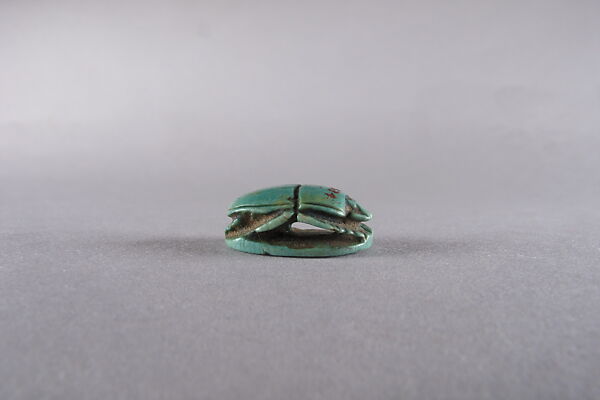 Scarab with blessing, Glazed steatite