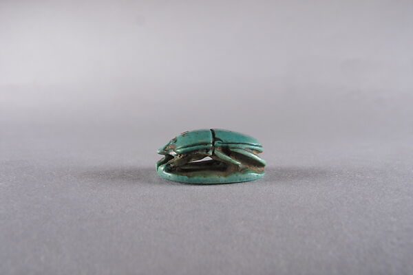 Scarab with blessing, Glazed steatite