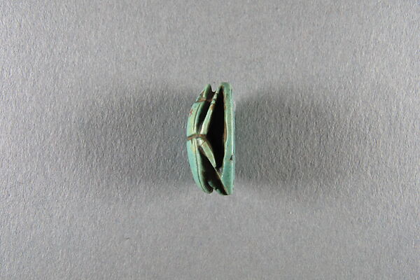 Scarab with blessing, Glazed steatite