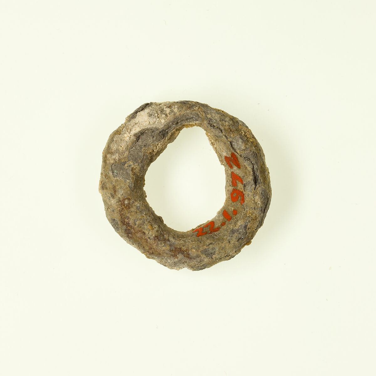 Household ring, Lead
