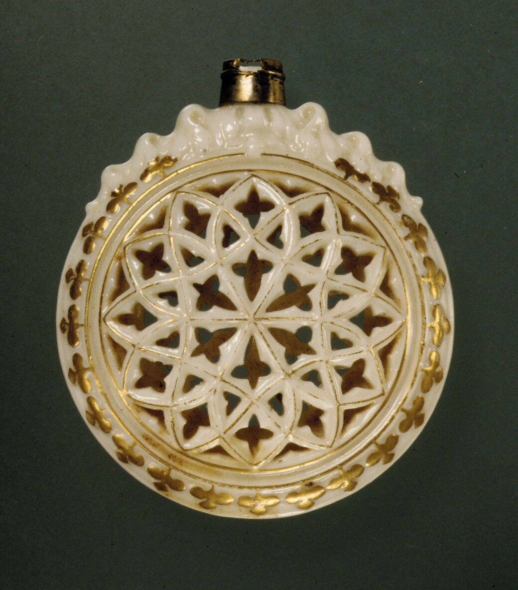Perfume flask, Probably Willets Manufacturing Company (1879–1908), Porcelain, American 