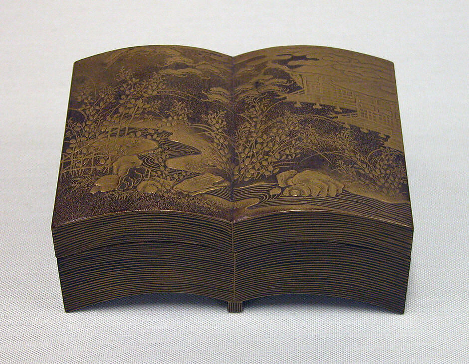 Box in the Shape of an Open Illustrated Book, Lacquer on wood with powdered gold, Japan 