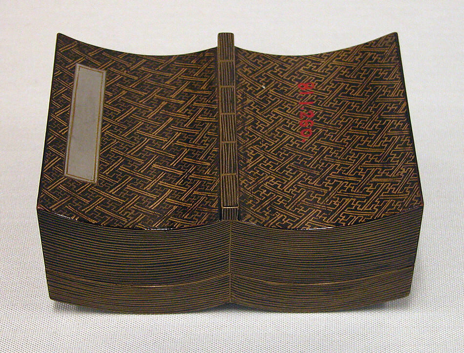 Box in the Shape of an Open Illustrated Book, Lacquer on wood with powdered gold, Japan