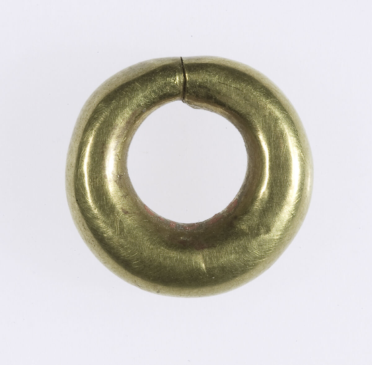 Penannular Earring, Gold 