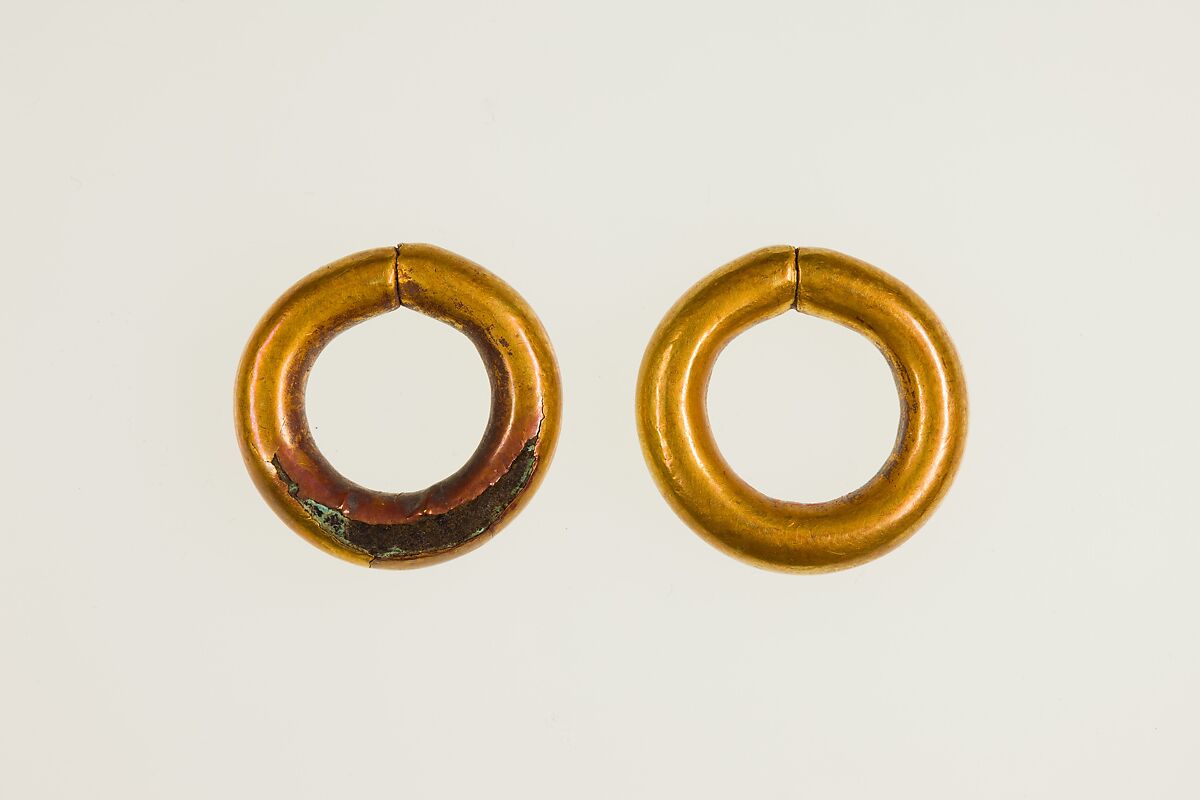 Penannular Earring, Gold