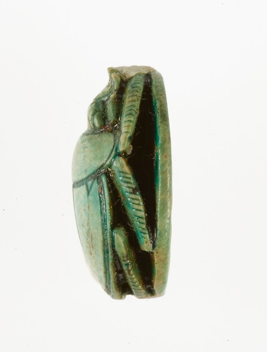 Scarab Inscribed with the Name Maatkare (Hatshepsut) Flanked by Two Red Crowns, Steatite (glazed)