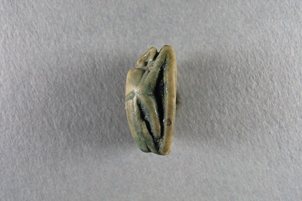 Scarab, Faience, green glaze