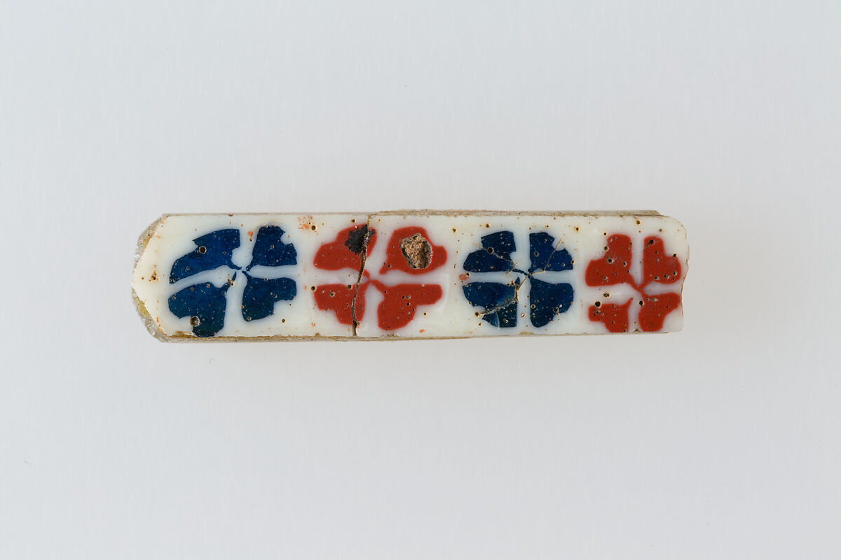 Inlay, row of rosettes, Glass 