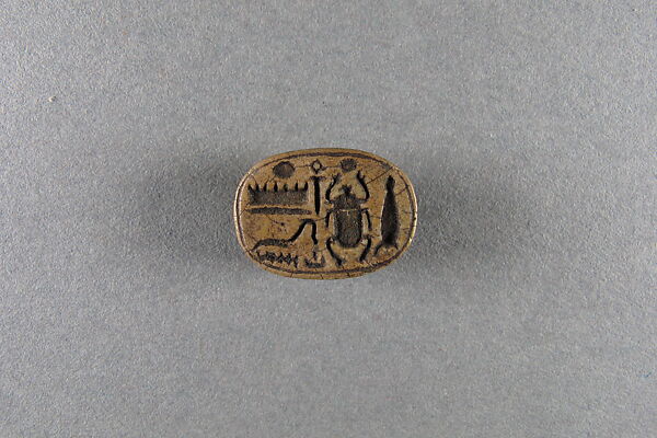 Scarab inscribed with Hedjkheperre Setepenre, Steatite, traces of green glaze 