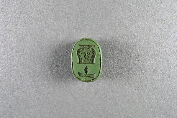 Scarab, Faience, light green glaze 