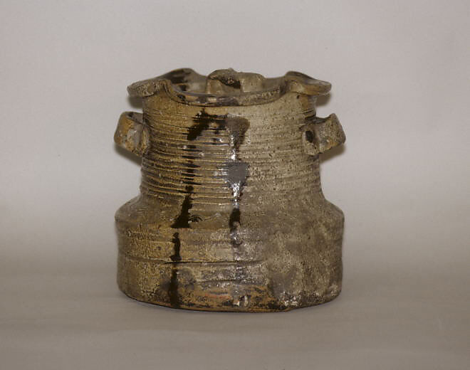 Freshwater Jar (Mizusashi), Stoneware with natural ash, feldspar, and iron glazes (Mino ware, Iga type), Japan 