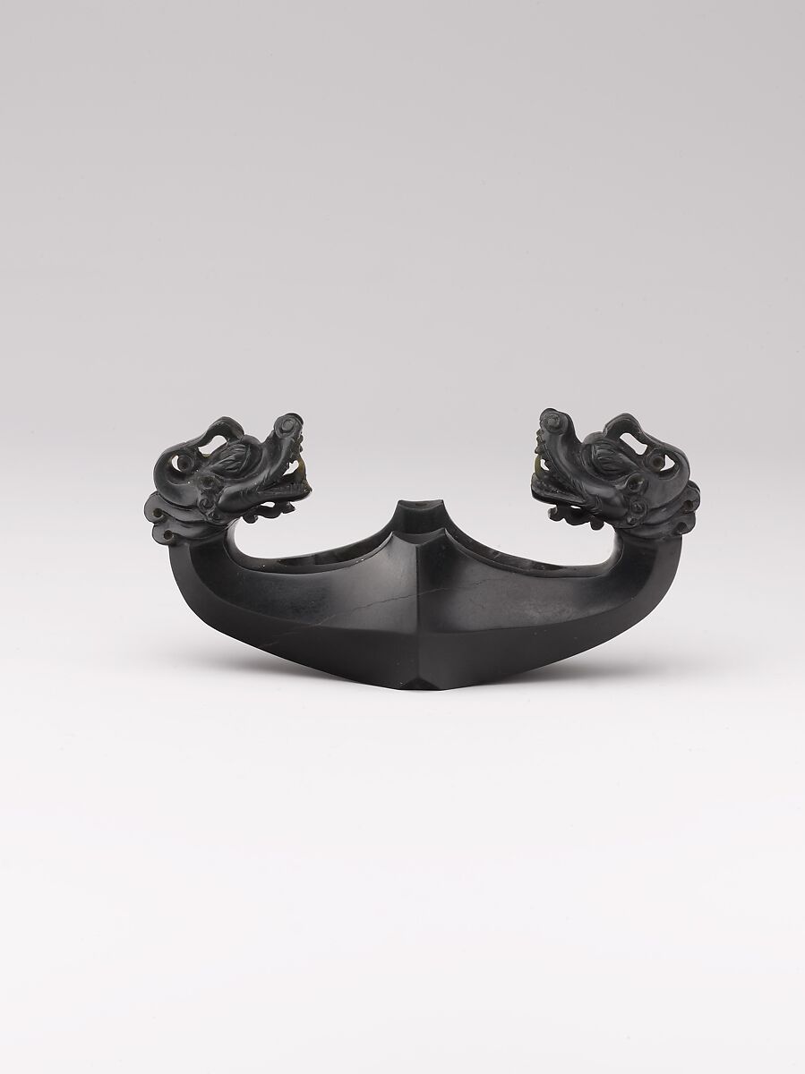 Sword Guard in the Form of Confronted Dragons, Nephrite; carved, Central Asia 