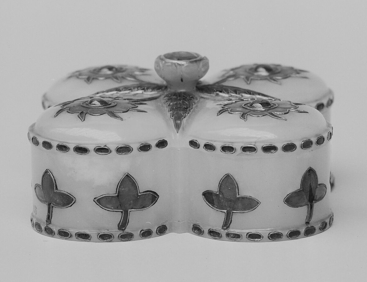 Box with tray, Jade (nephrite) with gold and semiprecious stone inlays, India