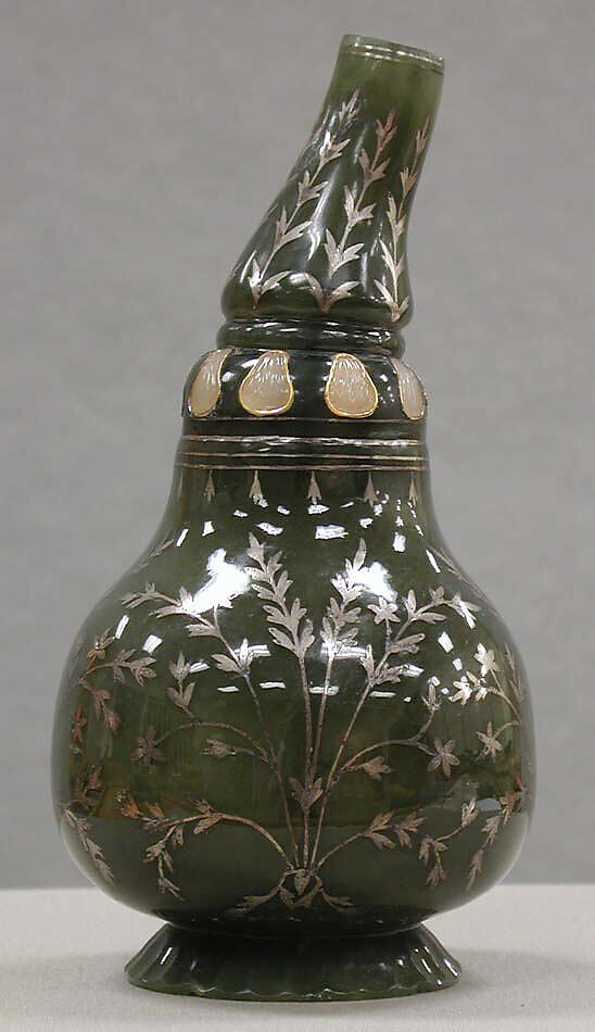 Bottle in the shape of a gourd, Jade (nephrite) with gold and semiprecious stone inlays, India 