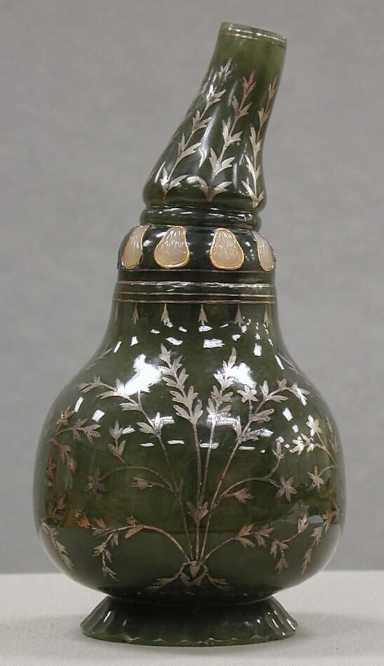 Bottle in the shape of a gourd

, Jade (nephrite) with gold and semiprecious stone inlays, India