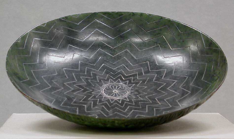 Dish, Jade (nephrite) with silver inlays, India 
