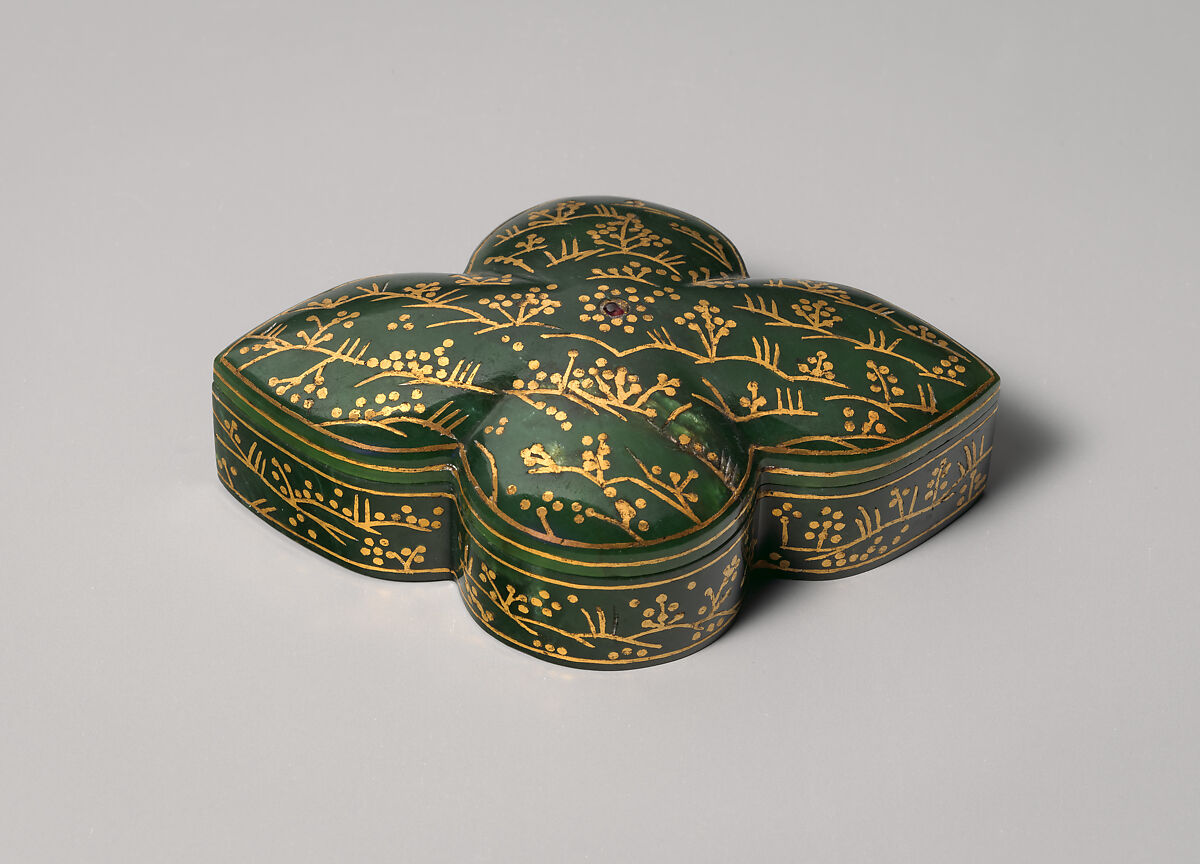 Box with cover, Jade (nephrite) with gold and semiprecious stone inlays, India 