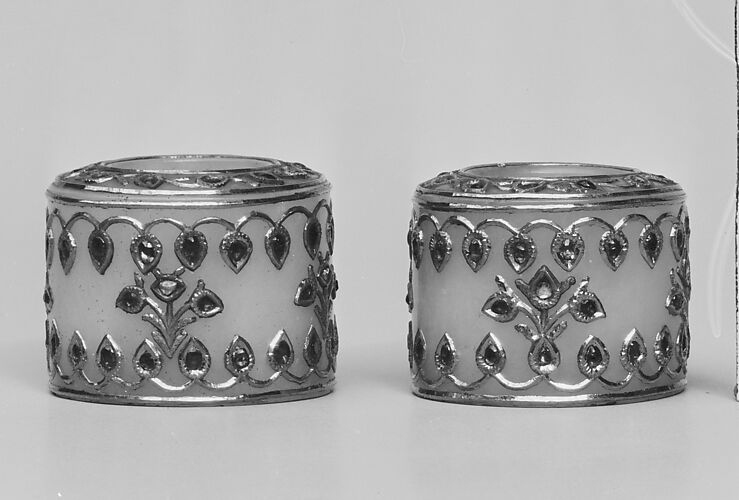 Jewelled Thumb-Ring