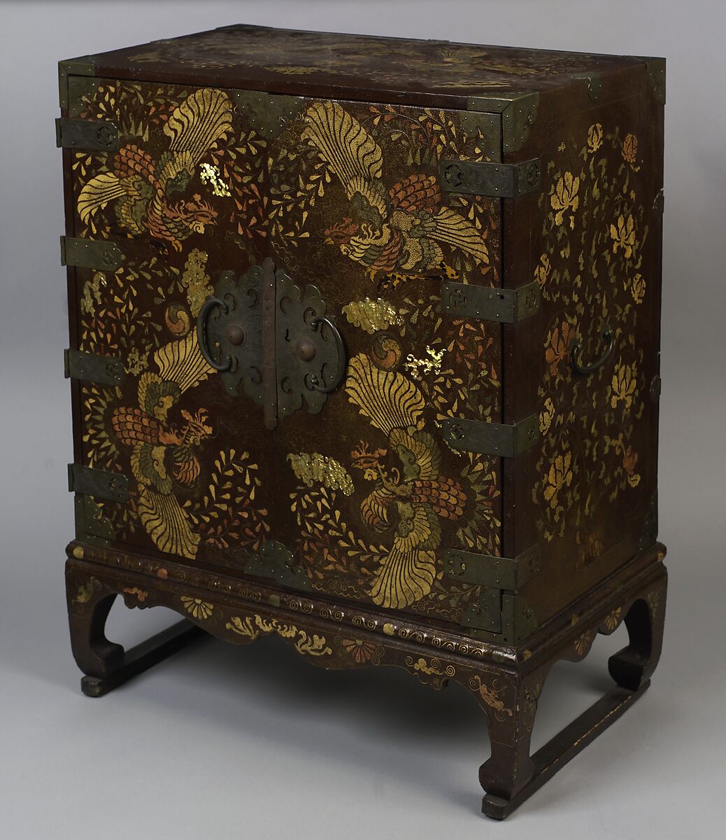 Chest decorated with phoenixes, colored roundels (taegeuk), and flowers, Lacquered wood inlaid with mother-of-pearl, tortoiseshell, ray skin, and brass wire; brass fittings, Korea