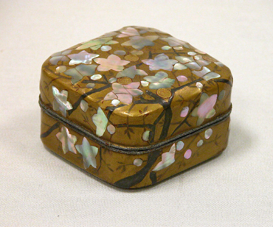 School of Ogata Kōrin - Incense Box with Flowering Plum Tree