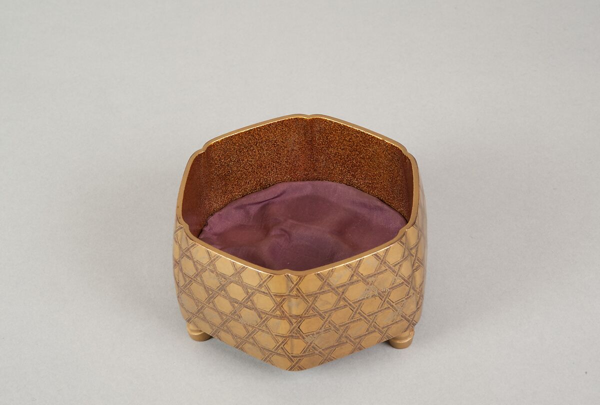 Cosmetic Box, Lacquer, Japan